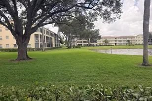 52 Dorset Dr, Boca Raton, FL 33434 - Photo 9