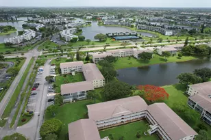 52 Dorset Dr, Boca Raton, FL 33434 - Photo 13