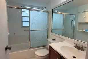 52 Dorset Dr, Boca Raton, FL 33434 - Photo 15