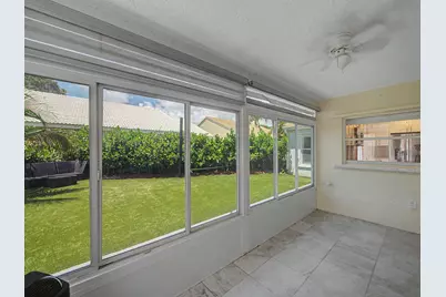 10109 Oak Bark Lane, Palm Beach Gardens, FL 33410 - Photo 21