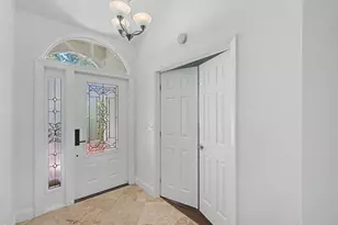 10109 Oak Bark Ln, Palm Beach Gardens, FL 33410 - Photo 17