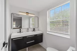 645 NW 2nd Ave, Fort Lauderdale, FL 33311 - Photo 13