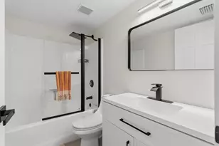 645 NW 2nd Ave, Fort Lauderdale, FL 33311 - Photo 17