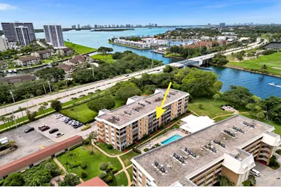 304 Golfview Road #304, North Palm Beach, FL 33408 - Photo 1