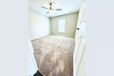 1086 SW Eureka Avenue, Port Saint Lucie, FL 34953 - Photo 11
