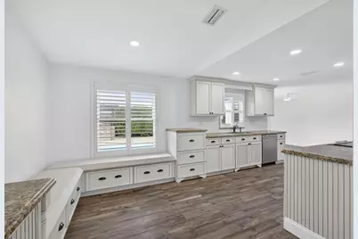 8443 Elaine Drive, Boynton Beach, FL 33472 - Photo 9