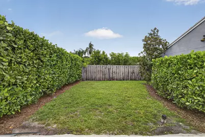 8443 Elaine Drive, Boynton Beach, FL 33472 - Photo 43