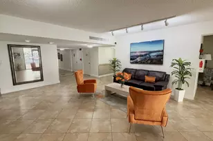3900 Oaks Clubhouse Dr, Pompano Beach, FL 33069 - Photo 19