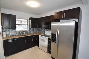 21895 Lake Forest Cir, Boca Raton, FL 33433 - Photo 3