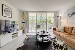 7081 Environ Blvd, Lauderhill, FL 33319 - Photo 9