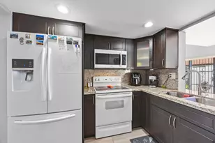 1461 SW 124th Ct, Miami, FL 33184 - Photo 11