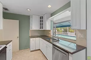 240 Lake Dr, Coconut Creek, FL 33066 - Photo 17