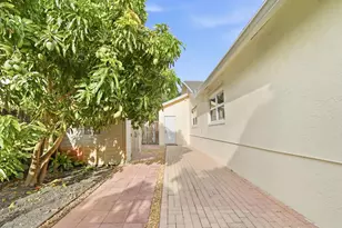 5787 SW 57th Way, Davie, FL 33314 - Photo 37