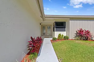 701 NW 48th Ave, Coconut Creek, FL 33063 - Photo 3