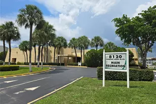 8225 Sunrise Lakes Dr N, Sunrise, FL 33322 - Photo 27