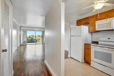 8225 Sunrise Lakes Drive N #303, Sunrise, FL 33322 - Photo 5