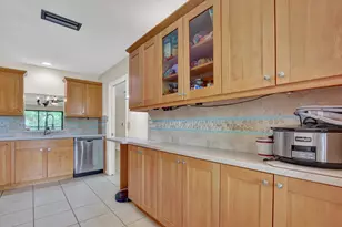 2916 SW 22nd Cir, Delray Beach, FL 33445 - Photo 5