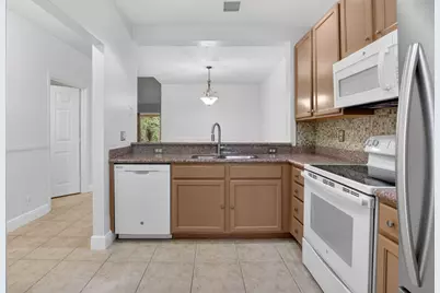 6410 Park Lake Circle, Boynton Beach, FL 33437 - Photo 3