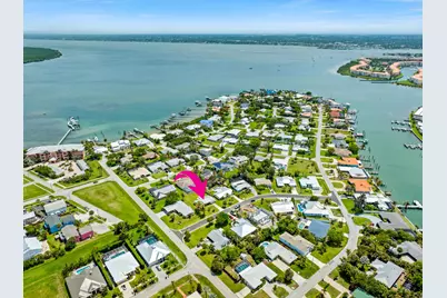 1621 Frances Avenue, Fort Pierce, FL 34949 - Photo 1