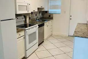 2837 NE 30th St, Fort Lauderdale, FL 33306 - Photo 13