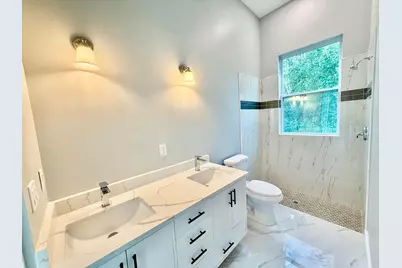 675 NE Moss Rose Place, Port Saint Lucie, FL 34983 - Photo 11