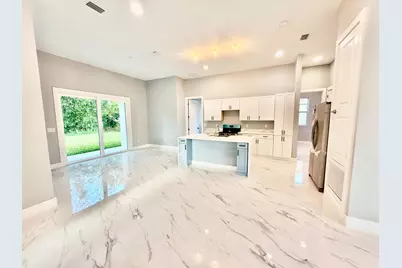675 NE Moss Rose Place, Port Saint Lucie, FL 34983 - Photo 7