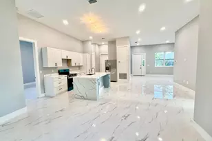 675 NE Moss Rose Pl, Port Saint Lucie, FL 34983 - Photo 15