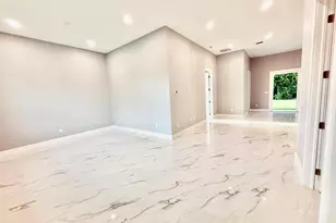 675 NE Moss Rose Pl, Port Saint Lucie, FL 34983 - Photo 3