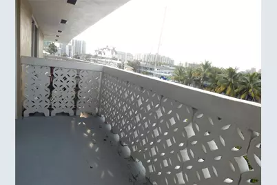 3220 Bayview Drive #314, Fort Lauderdale, FL 33306 - Photo 17