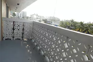3220 Bayview Dr, Fort Lauderdale, FL 33306 - Photo 17