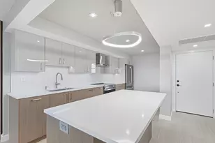 12 Royal Palm Way, Boca Raton, FL 33432 - Photo 1