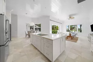 2925 SE Dune Dr, Hutchinson Island, FL 34996 - Photo 9