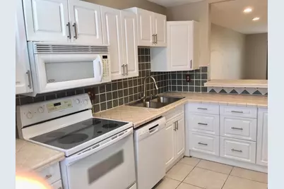 139 Sparrow Drive #1a, Royal Palm Beach, FL 33411 - Photo 5