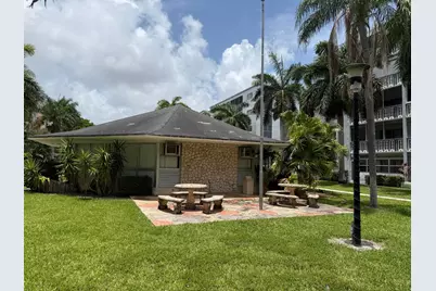 219 NE 14th Avenue #107, Hallandale Beach, FL 33009 - Photo 17