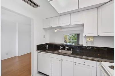 1500 SE 15th Street #315, Fort Lauderdale, FL 33316 - Photo 5