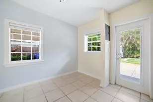 1717 SW 12th Ct, Fort Lauderdale, FL 33312 - Photo 9