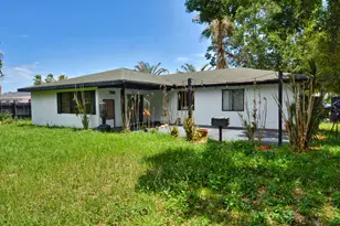 2117 SE East Dunbrooke Cir, Port Saint Lucie, FL 34952 - Photo 5