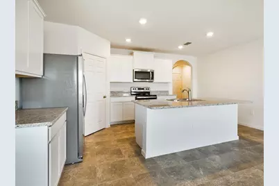 10695 SW Prato Way, Port Saint Lucie, FL 34987 - Photo 11