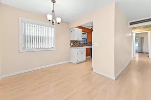 49 Seville C, Delray Beach, FL 33446 - Photo 5