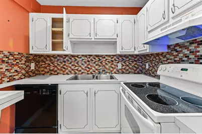 49 Seville C, Delray Beach, FL 33446 - Photo 9