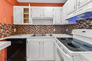 49 Seville C, Delray Beach, FL 33446 - Photo 9