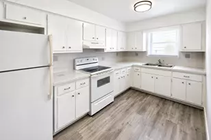 2837 NE 30th St, Fort Lauderdale, FL 33306 - Photo 3