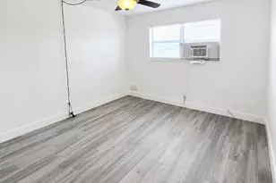 2837 NE 30th St, Fort Lauderdale, FL 33306 - Photo 5