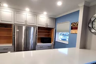 916 Savannas Point Dr, Fort Pierce, FL 34982 - Photo 9