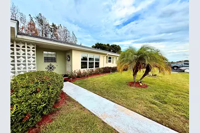 916 Savannas Point Drive #Unit b, Fort Pierce, FL 34982 - Photo 1