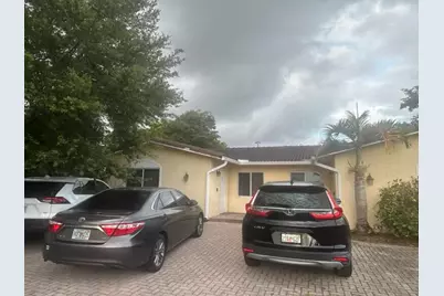 8362 NW 23rd Manor, Coral Springs, FL 33065 - Photo 3