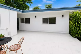 2130 NE 191st Dr, North Miami Beach, FL 33179 - Photo 3