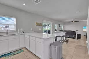 102 Pummelo Pl, Fort Pierce, FL 34981 - Photo 11