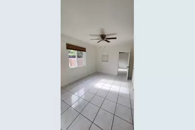 43 SW 11th Street #Unit E, Dania Beach, FL 33004 - Photo 7
