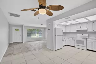 941 SE Atlantus Ave, Port Saint Lucie, FL 34983 - Photo 11